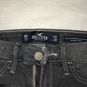 Grey Hollister high waisted skinny jeans